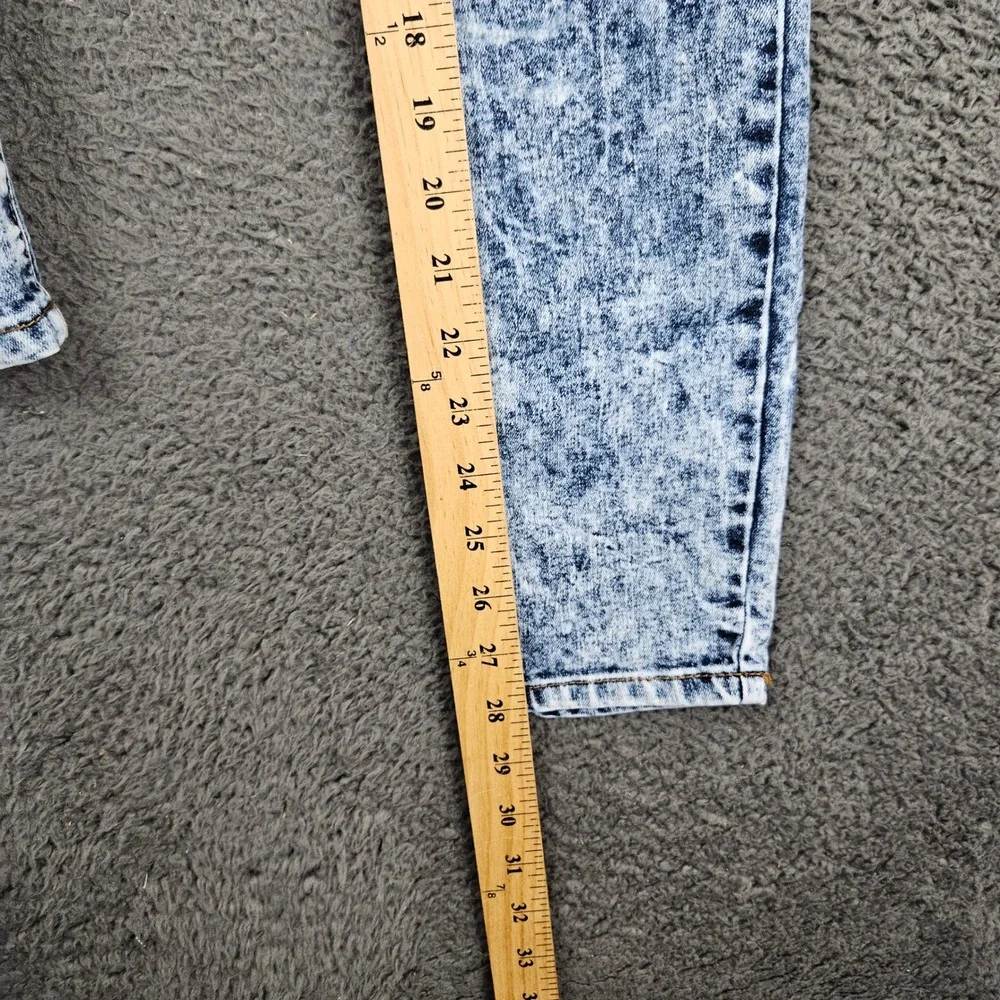 Versace V19-69 Abbigliamento Sportivo SRL Milano Italia 26/2 Acid Wash‎